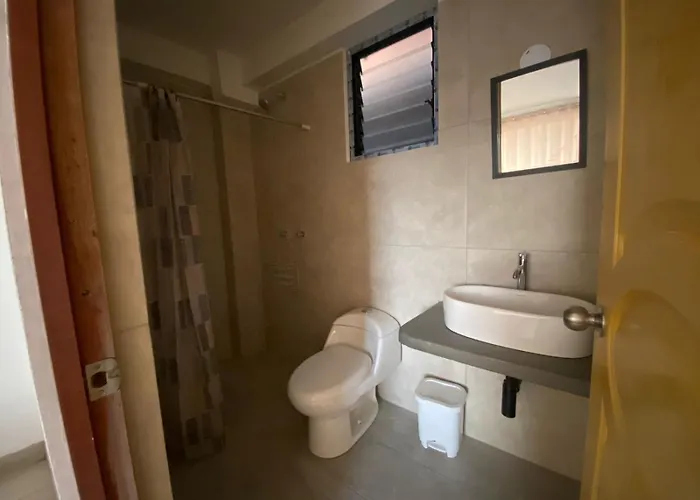 Casa Artesana Uru Cuz Pe *