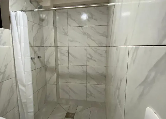 Casa Artesana Uru Cuz Pe *